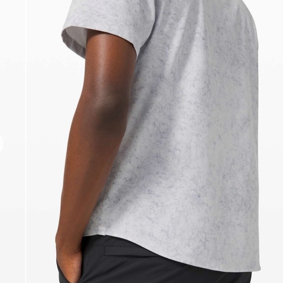 Lululemon “Airing Easy” Short Sleeve Shirt Ventlight Mesh Gray Marble Like New! - Picture 8 of 10